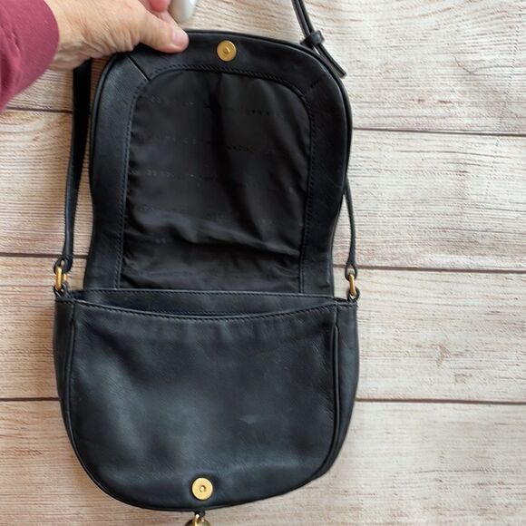 MARC BY MARC JACOBS BLACK LEATHER CROSSBODY - Picture 7 of 9